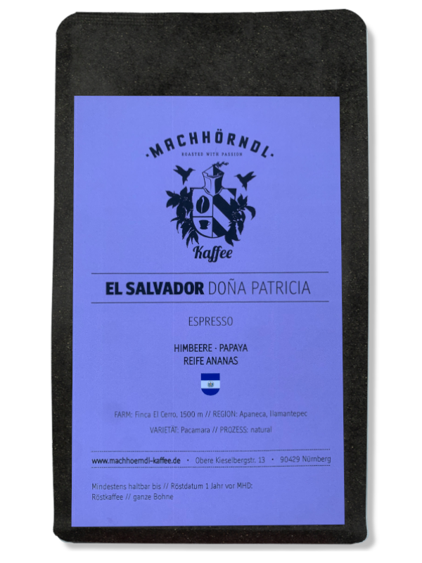 EL SALVADOR Dona Patricia